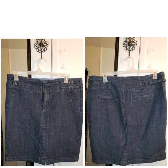 Skirt - Picture 1 of 1